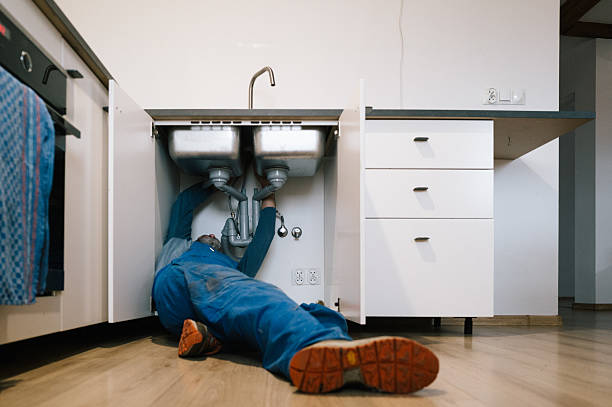 Professional Drain Cleaning technician working in Englewood, OH